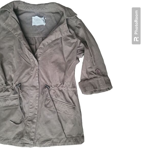 Velvet by Graham & Spencer Rayan Army - Picture 1 of 13